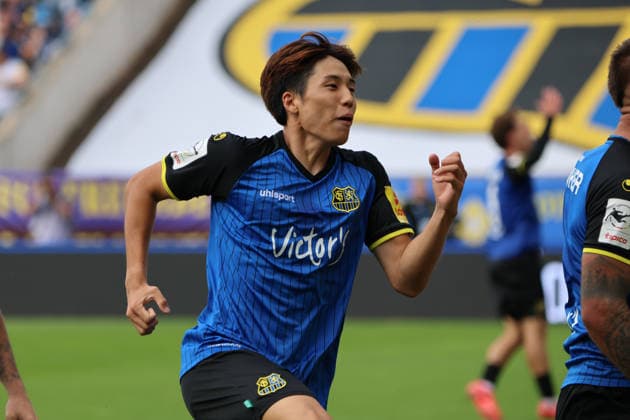 30.08.2026, Fussball, Herren, 3. Liga, Saison 2026 2027, 1. FC Saarbrücken - FC Hansa Rostock, Torjubel zum 1:1, Torschütze: Seung-Joon Lee (1. FC Saarbrücken) Saarbrücken Ludwigsparkstadion Saarland Deutschland (DEU) Copyright: xSebastianxBachx