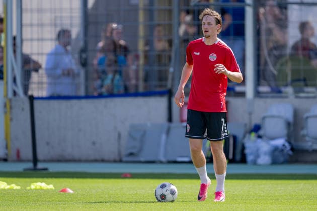 Daniele Sgodzaj (TSV 1882 Landsberg, 07) beim Aufwaermen GER, TSV 1860 Muenchen vs. TSV Landsberg 1882, Fussball, Regionalliga Bayern, 6. Spieltag, Saison 2026 2027, 30.08.2026. (DFL DFB REGULATIONS PROHIBIT ANY USE OF PHOTOGRAPHS as IMAGE SEQUENCES and or QUASI-VIDEO). Foto: HMB Media Heike Feiner Copyright: HMBxMedia HeikexFeiner