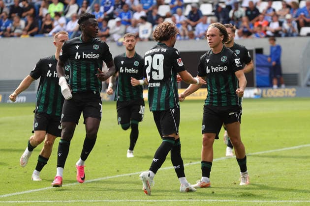 30.08.2026, xtvx, Fussball 2.Bundesliga, SV Darmstadt 98 - Hannover 96 v.l. Strafstoss Lars Gindorf (Hannover 96) Goal scored, Tor zum 0:1 Torjubel, Goal celebration, celebrate the goal, celebrates scoring (DFL DFB REGULATIONS PROHIBIT ANY USE OF PHOTOGRAPHS as IMAGE SEQUENCES and or QUASI-VIDEO) Darmstadt *** August 30, 2026, xtvx, Soccer 2. Bundesliga, SV Darmstadt 98 vs. Hannover 96: Penalty kick by Lars Gindorf; Hannover 96 scores, making the score 0–1; goal celebration, Goal celebration, celebrating the goal, celebrates scoring DFL DFB REGULATIONS PROHIBIT ANY USE OF PHOTOGRAPHS as IMAGE SEQUENCES and or QUASI-VIDEO Darmstadt