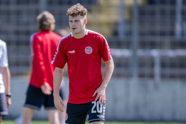 Leon Bucher (TSV 1882 Landsberg, 20) beim Aufwaermen GER, TSV 1860 Muenchen vs. TSV Landsberg 1882, Fussball, Regionalliga Bayern, 6. Spieltag, Saison 2026 2027, 30.08.2026. (DFL DFB REGULATIONS PROHIBIT ANY USE OF PHOTOGRAPHS as IMAGE SEQUENCES and or QUASI-VIDEO). Foto: HMB Media Heike Feiner Copyright: HMBxMedia HeikexFeiner