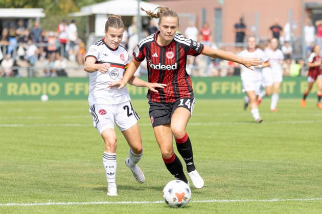 GPFBL: Eintracht Frankfurt - 1. FC Nürnberg, 30.08.2026 Nastassja Lein (1. FC Nürnberg 24) und Marthine Östenstad (Eintracht Frankfurt 14) im Zwiekampf um den Ball, Eintracht Frankfurt - 1. FC Nürnberg, Frankfurt, Stadion am Brentanobad, 30.8.2026 *** GPFBL Eintracht Frankfurt vs. 1. FC Nürnberg, August 30, 2026: Nastassja Lein (1. FC Nürnberg, No. 24) and Marthine Östenstad (Eintracht Frankfurt, No. 14) battle for the ball, Eintracht Frankfurt vs. 1. FC Nürnberg, Frankfurt, Stadion am Brentanobad, August 30, 2026 Copyright: xBEAUTIFULxSPORTS Gawlikx