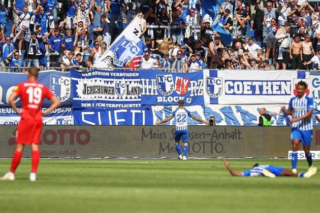 Magdeburg, Sachsen-Anhalt, Deutschland, 30.08.2026: Avnet Arena: 3. Spieltag, Saison 2026 27, 2. Fußball-Bundesliga: 1. FC Magdeburg - Holstein Kiel: Mateusz Zukowski (22, 1. FC Magdeburg) jubelt nach dem 1:0 in der 72. Minute *** Magdeburg, Saxony-Anhalt, Germany, August 30, 2026, Avnet Arena, Matchday 3, 2026–27 Season, 2. Bundesliga, 1. FC Magdeburg vs. Holstein Kiel, Mateusz Zukowski 22, 1 FC Magdeburg celebrates after scoring the 1–0 goal in the 72nd minute Copyright: xdtsxNachrichtenagenturx dts_131751