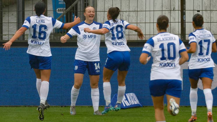30.08.2026, Hänsch-Arena, Meppen, GER, 2. Bundesliga, Frauen: SV Meppen vs Eintracht Frankfurt II, Jubel nach 1:0 von Bente Marie Bode (SV Meppen 14) DFL REGULATIONS PROHIBIT ANY USE OF PHOTOGRAPHS AS IMAGE SEQUENCES AND OR QUASI-VIDEO. Meppen Niedersachsen Hänsch-Arena