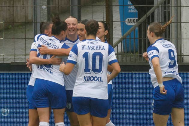 30.08.2026, Hänsch-Arena, Meppen, GER, 2. Bundesliga, Frauen: SV Meppen vs Eintracht Frankfurt II, Jubel nach 1:0 von Bente Marie Bode (SV Meppen 14) DFL REGULATIONS PROHIBIT ANY USE OF PHOTOGRAPHS AS IMAGE SEQUENCES AND OR QUASI-VIDEO. Meppen Niedersachsen Hänsch-Arena