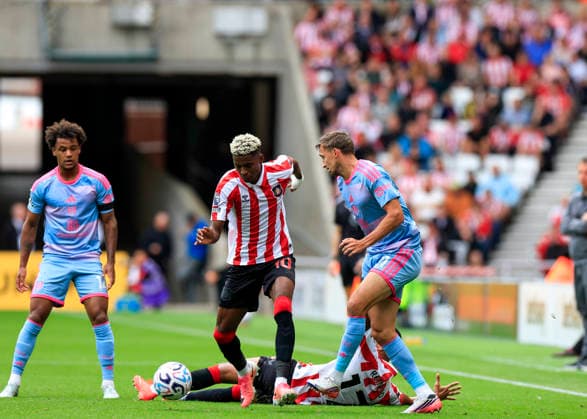 Sunderland v Fulham Premier League Nilson Angulo of Sunderland on the ball during the Premier League match at the Stadium of Light, Sunderland 30 08 2026 UK Newspapers OUT Copyright: xFredxPalmerx FIL-23863-0048
