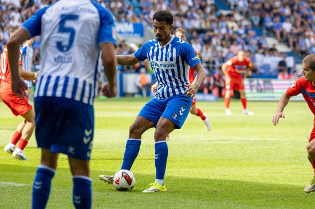 Deutschland: 2.Bundesliga, Saison 2026 2027, 30.08.2026, 3. Spieltag, 1.FC Magdeburg vs Holstein Kiel, Avnet Arena : Emmanuel Iyoha (1.FC Magdeburg, 8) am Ball *** Germany 2. Bundesliga, 2026–2027 Season, August 30, 2026, Matchday 3, 1. FC Magdeburg vs. Holstein Kiel, Avnet Arena, Emmanuel Iyoha (1. FC Magdeburg), 8 on the ball Copyright: xMichellexLukax