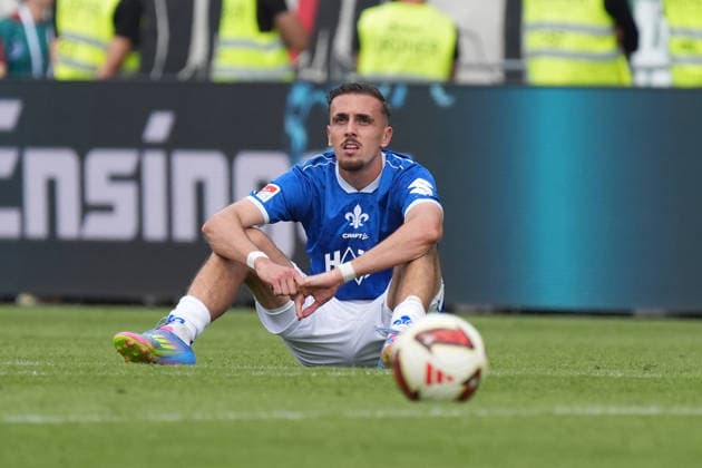 Lance Duijvestijn (SV Darmstadt 98) enttäuscht - 30.08.2026 2. Bundesliga, Saison 26 27: SV Darmstadt 98 vs. Hannover 96, Stadion am Boellenfalltor, 3. Spieltag, emonline, emspor, *** Lance Duijvestijn, SV Darmstadt 98, Disappoints August 30, 2026 2. Bundesliga, Season 26-27 SV Darmstadt 98 vs. Hannover 96, Stadion am Böllenfalltor, Matchday 3, emonline, emspor,