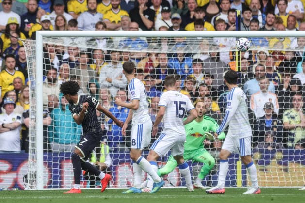 Premier League: Leeds United v Brentford Kevin Schade of Brentford scores to make it 0-1 during the Premier League match Leeds United vs Brentford at Elland Road, Leeds, United Kingdom on 30 August 2026 (Photo by Mark Cosgrove News Images) Leeds Elland Road West Yorkshire United Kingdom Copyright: xMarkxCosgrove NewsxImagesx