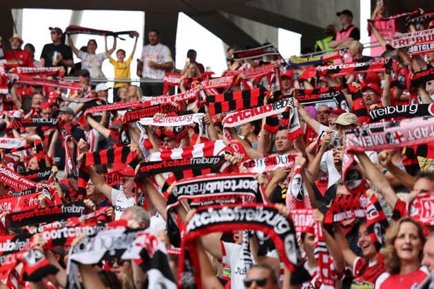 Fans SC Freiburg , Deutschland, Fussball, 1. Bundesliga, 1.Spieltag, 2026 2027, SC Freiburg vs. SV Werder Bremen, 30.08.2026, Freiburg im Breisgau Europa-Park Stadion Deutschland *** SC Freiburg fans, Germany, soccer, Bundesliga 1, Matchday 1, 2026–2027, SC Freiburg vs. SV Werder Bremen, August 30, 2026, Freiburg im Breisgau, Europa-Park Stadium, Germany Copyright: xGrantxHubbsx