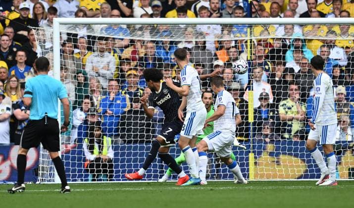 Kevin Schade of Brentford scores the team s first goal Leeds United v Brentford, Premier League Football, Football, Elland Road, Leeds, UK - 30 Aug 2026Leeds Elland Road United Kingdom EDITORIAL USE ONLY No use with unauthorised audio, video, data, fixture lists, club league logos or live services. Online in-match use limited to 120 images, no video emulation. No use in betting, games or single club league player publications. Copyright: xAnnaxGowthorpe Shutterstockx 17119080x