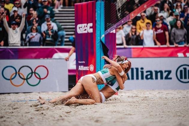 Beachvolleyball Frauen Deuschte Meisterschaft Finale German Beach Championship 30.08.2026 Oben Kim van de Velde Unten Sandra Ittlinger gewinnen das Finale und sind Deutsche Meisterinnen Jubel Dortmund Revierpark Wischlingen Nordrhein-Westfalen Deutschland