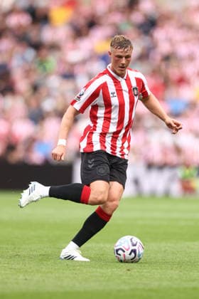 Sunderland v Fulham, Premier League Daniel Ballard of Sunderland during the Premier League match between Sunderland and Fulham at the Stadium Of Light, Sunderland, UK on 30 August 2026. Sunderland Stadium Of Light Tyne and Wear UK Editorial use only DataCo restrictions apply See www.football-dataco.com , Copyright: xRyanxBrownex PSI-24780-0047