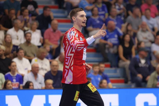 30.08.2026, xtgx, Handball Opel HBL, VfL Gummersbach - SC Magdeburg emspor, v.l. Dominik Kuzmanovic (Magdeburg, 1) Jubelt ueber gehaltenen Ball, abgewehrt, gehalten, Torhueter Gummersbach