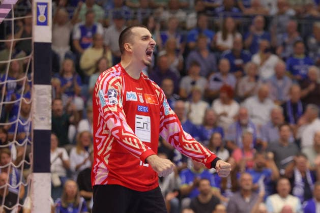 30.08.2026, xtgx, Handball Opel HBL, VfL Gummersbach - SC Magdeburg emspor, v.l. Matej Mandic (Magdeburg, 12) Jubelt ueber gehaltenen Ball, abgewehrt, gehalten, Torhueter Gummersbach
