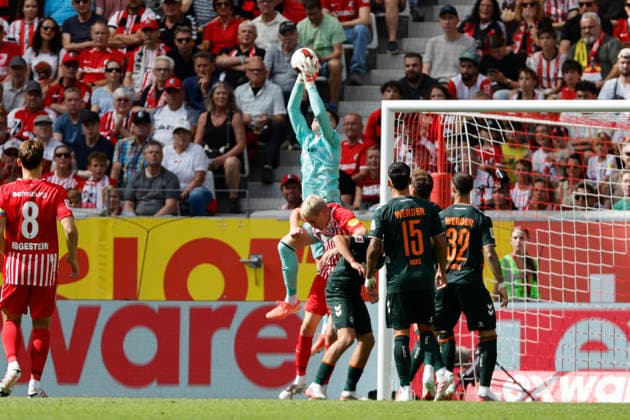 Karl Hein (SV Werder Bremen, 01) , Deutschland, Fussball, 1. Bundesliga, 1.Spieltag, 2026 2027, SC Freiburg vs. SV Werder Bremen, 30.08.2026, Freiburg im Breisgau Europa-Park Stadion Deutschland *** Karl Hein, SV Werder Bremen, 01, Germany, Soccer, Bundesliga 1, Matchday 1, 2026–2027, SC Freiburg vs. SV Werder Bremen, August 30, 2026, Freiburg im Breisgau, Europa-Park Stadium, Germany Copyright: xGrantxHubbsx