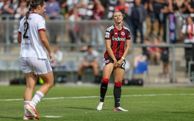 GER, Frankfurt, Eintracht Frankfurt vs 1. FC Nürnberg, Google Pixel Frauen Bundesliga, Fussball, DFB, Spielzeit 2026 2027, Stadion am Brentanobad, 2. Spieltag im Bild: Enttäuschung und Frust nach dem Unentschieden, Emotion bei Rebecka Blomqvist (Eintracht Frankfurt Frauen 28) DFB DFL REGULATIONS PROHIBIT ANY USE OF PHOTOGRAPHS AS IMAGE SEQUENCES AND OR QUASI-VIDEO, 30.08.2026 *** GER, Frankfurt, Eintracht Frankfurt vs. 1. FC Nürnberg, Google Pixel Women s Bundesliga, Soccer, DFB, 2026–2027 Season, Stadion am Brentanobad, Matchday 2 in Pictures: Disappointment and frustration after the draw, Emotion from Rebecka Blomqvist, Eintracht Frankfurt Women 28. DFB and DFL regulations prohibit any use of photographs as image sequences and or quasi-video. August 30, 2026 Copyright: HMBxMedia HendrikxHamelau