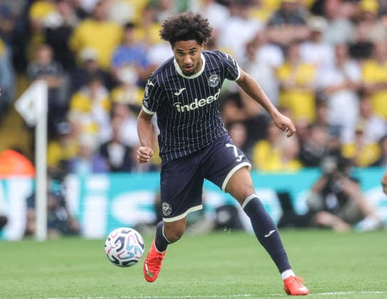 Premier League: Leeds United v Brentford Kevin Schade of Brentford with the ball during the Premier League match Leeds United vs Brentford at Elland Road, Leeds, United Kingdom on 30 August 2026 (Photo by Mark Cosgrove News Images) Leeds Elland Road West Yorkshire United Kingdom Copyright: xMarkxCosgrove NewsxImagesx