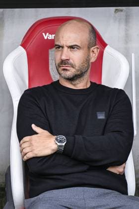 STVV s head coach Frederic De Meyer pictured at the start of a soccer match between Royal Antwerp FC and Sint-Truidense V.V., Sunday 30 August 2026 in Antwerp, on day 4 of the 2026-2027 Jupiler Pro League first division of the Belgian championship. TOM GOYVAERTS TomxGoyvaerts  x184746936x