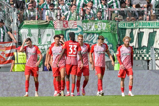 Jubel zum Tor zum 1:0 durch Yuito Suzuki (SC Freiburg, 14) GER, SC Freiburg vs Werder Bremen, Fussball, Bundesliga, 1. Spieltag, Saison 2026 2027, 30.08.2026 DFL DFB REGULATIONS PROHIBIT ANY USE OF PHOTOGRAPHS AS IMAGE SEQUENCES AND OR QUASI-VIDEO GER, SC Freiburg vs Werder Bremen, Fussball, Bundesliga, 1. Spieltag, Saison 2026 2027, 30.08.2026 Freiburg *** Celebration of the 1-0 goal by Yuito Suzuki, SC Freiburg, 14 GER, SC Freiburg vs. Werder Bremen, Soccer, Bundesliga, Matchday 1, 2026-2027 Season, August 30, 2026 DFL and DFB regulations prohibit any use of photographs as image sequences and or quasi-video GER, SC Freiburg vs. Werder Bremen, Soccer, Bundesliga, Matchday 1, 2026–2027 season, August 30, 2026, Freiburg Copyright: xEibner-Pressefotox EP_THS