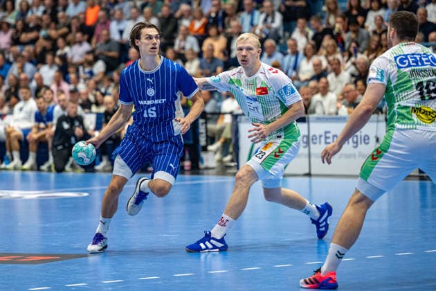 Opel Handball Bundesliga, VfL Gummersbach - SC Magdeburg, 30.08.2026 Miro Schluroff (VfL Gummersbach 15), Magnus Saugstrup (SC Magdeburg 23), Dominik Kuzmanovic (SC Magdeburg 1),; Opel Handball Bundesliga, VfL Gummersbach - SC Magdeburg, 30.08.2026 Copyright: xBEAUTIFULxSPORTS Erlhofx