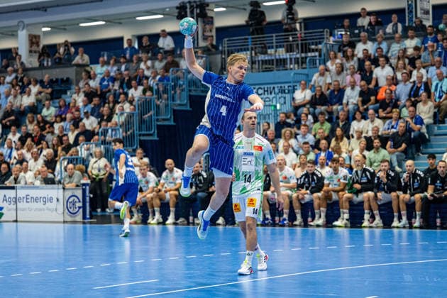 Opel Handball Bundesliga, VfL Gummersbach - SC Magdeburg, 30.08.2026 Ellidi Vidarsson (VfL Gummersbach 4), Omar Ingi Magnusson (SC Magdeburg 14), ; Opel Handball Bundesliga, VfL Gummersbach - SC Magdeburg, 30.08.2026 Copyright: xBEAUTIFULxSPORTS Erlhofx