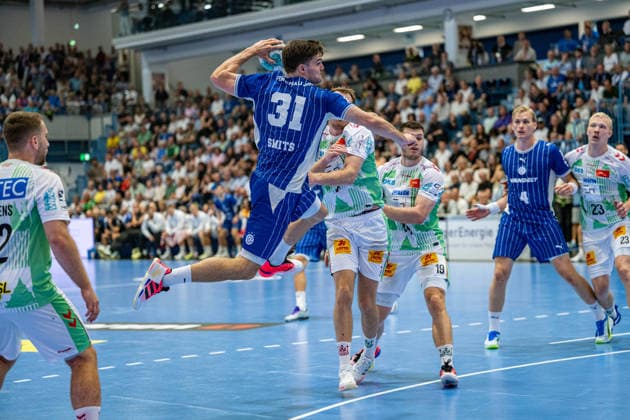 Opel Handball Bundesliga, VfL Gummersbach - SC Magdeburg, 30.08.2026 Kay Smits (VfL Gummersbach 31), Elvar Örn Jonsson (SC Magdeburg 19), Ellidi Vidarsson (VfL Gummersbach 4), Magnus Saugstrup (SC Magdeburg 23), ; Opel Handball Bundesliga, VfL Gummersbach - SC Magdeburg, 30.08.2026 Copyright: xBEAUTIFULxSPORTS Erlhofx