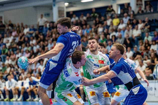 Opel Handball Bundesliga, VfL Gummersbach - SC Magdeburg, 30.08.2026 Kay Smits (VfL Gummersbach 31), Elvar Örn Jonsson (SC Magdeburg 19), Kristjan HorÅ¾en (VfL Gummersbach 27), ; Opel Handball Bundesliga, VfL Gummersbach - SC Magdeburg, 30.08.2026 Copyright: xBEAUTIFULxSPORTS Erlhofx