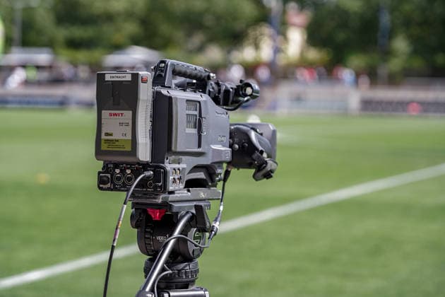 Deutschland: Fussball Saison 2026 2027 , Google Pixel Frauen-Bundesliga , 2. Spieltag , Eintracht Frankfurt Frauen vs. 1. FC Nürnberg Frauen - Stadion am Brentanobad (Frankfurt am Main) : Kamera, TV-Kamera, Übertragung, Live Frankfurt am Main Stadion am Brentanobad Deutschland Germany *** Germany Soccer Season 2026–2027, Google Pixel Women s Bundesliga, Matchday 2, Eintracht Frankfurt Women vs. 1. FC Nürnberg Women, Stadion am Brentanobad, Frankfurt am Main, Camera, TV Camera, Broadcast, Live, Frankfurt am Main, Stadion am Brentanobad, Germany Copyright: xBennetxLongx