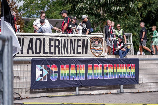 Deutschland: Fussball Saison 2026 2027 , Google Pixel Frauen-Bundesliga , 2. Spieltag , Eintracht Frankfurt Frauen vs. 1. FC Nürnberg Frauen - Stadion am Brentanobad (Frankfurt am Main) : Banner, Fans Frankfurt am Main Stadion am Brentanobad Deutschland Germany *** Germany Soccer Season 2026–2027, Google Pixel Women s Bundesliga, Matchday 2, Eintracht Frankfurt Women vs. 1. FC Nürnberg Women, Stadion am Brentanobad, Frankfurt am Main, Banner, Fans, Frankfurt am Main, Stadion am Brentanobad, Germany Copyright: xBennetxLongx