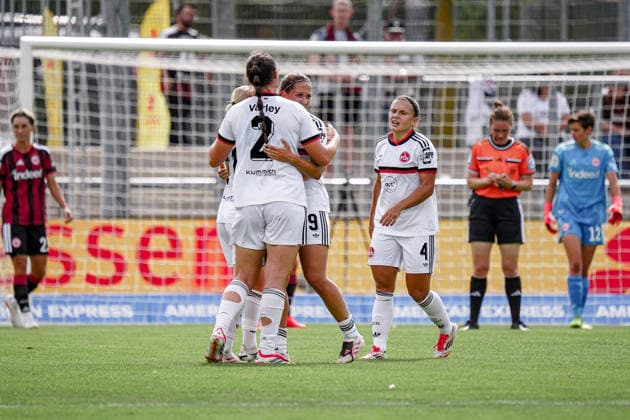 Deutschland: Fussball Saison 2026 2027 , Google Pixel Frauen-Bundesliga , 2. Spieltag , Eintracht Frankfurt Frauen vs. 1. FC Nürnberg Frauen - Stadion am Brentanobad (Frankfurt am Main) : Mannschaft jubelt zum 0:1, Tor, Torjubel, Jubel, Freude, Emotionen Frankfurt am Main Stadion am Brentanobad Deutschland Germany *** Germany Soccer Season 2026–2027, Google Pixel Women s Bundesliga, Matchday 2, Eintracht Frankfurt Women vs. 1. FC Nürnberg Women, Stadion am Brentanobad, Frankfurt am Main, Team celebrates the 0–1 goal, Goal, Goal Celebration, celebration, joy, emotions, Frankfurt am Main, Stadion am Brentanobad, Germany Copyright: xBennetxLongx