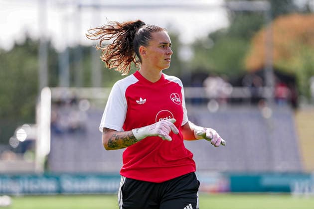 Deutschland: Fussball Saison 2026 2027 , Google Pixel Frauen-Bundesliga , 2. Spieltag , Eintracht Frankfurt Frauen vs. 1. FC Nürnberg Frauen - Stadion am Brentanobad (Frankfurt am Main) : Lourdes Romero (1. FC Nürnberg Frauen, 1) Portraitfoto, Portrait, Einzelaufnahme, Porträt, Mimik, Gesichtsausdruck, Aufwärmen Frankfurt am Main Stadion am Brentanobad Deutschland Germany *** Germany Soccer Season 2026–2027, Google Pixel Women s Bundesliga, Matchday 2, Eintracht Frankfurt Women vs. 1. FC Nürnberg Women, Stadion am Brentanobad, Frankfurt am Main, Lourdes Romero, 1. FC Nürnberg Women, 1 portrait photo, portrait, individual shot, facial expressions, warming up, Frankfurt am Main, Stadion am Brentanobad, Germany Copyright: xBennetxLongx