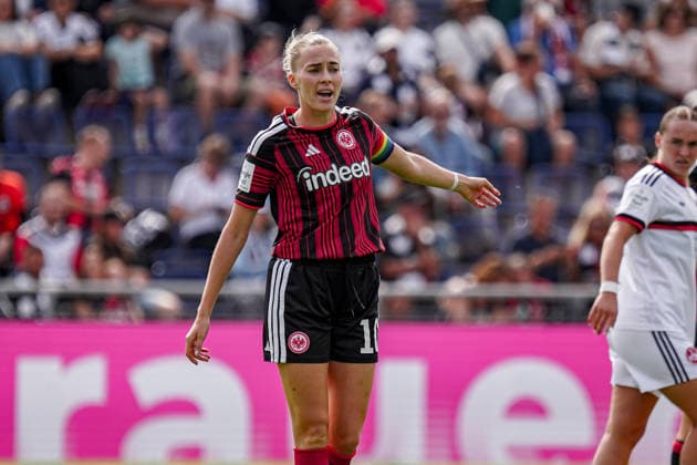 Deutschland: Fussball Saison 2026 2027 , Google Pixel Frauen-Bundesliga , 2. Spieltag , Eintracht Frankfurt Frauen vs. 1. FC Nürnberg Frauen - Stadion am Brentanobad (Frankfurt am Main) : Laura Freigang (Eintracht Frankfurt Frauen, 10) Geste, Gestik, Emotion, Mimik, Gesichtsausdruck, Emotion Frankfurt am Main Stadion am Brentanobad Deutschland Germany *** Germany Soccer Season 2026–2027, Google Pixel Women’s Bundesliga, Matchday 2, Eintracht Frankfurt Women vs. 1. FC Nürnberg Women, Stadion am Brentanobad, Frankfurt am Main, Laura Freigang, Eintracht Frankfurt Women, 10 gestures, body language, emotion, facial expressions, Frankfurt am Main, Stadion am Brentanobad, Germany Copyright: xBennetxLongx