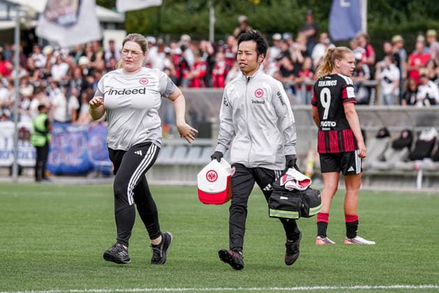 Deutschland: Fussball Saison 2026 2027 , Google Pixel Frauen-Bundesliga , 2. Spieltag , Eintracht Frankfurt Frauen vs. 1. FC Nürnberg Frauen - Stadion am Brentanobad (Frankfurt am Main) : Frankfurter Mannschaftsärzte Frankfurt am Main Stadion am Brentanobad Deutschland Germany *** Germany Soccer Season 2026–2027, Google Pixel Women s Bundesliga, Matchday 2, Eintracht Frankfurt Women vs. 1. FC Nürnberg Women, Stadion am Brentanobad, Frankfurt am Main, Frankfurt Team Doctors, Frankfurt am Main, Stadion am Brentanobad, Germany Copyright: xBennetxLongx