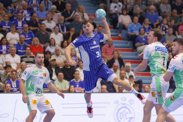 30.08.2026, xtgx, Handball Opel HBL, VfL Gummersbach - SC Magdeburg emspor, v.l. Kay Smits (Gummersbach, 31) wirft Tor, Torschuetze, erzielt Tor, Treffer, scores the goal Gummersbach