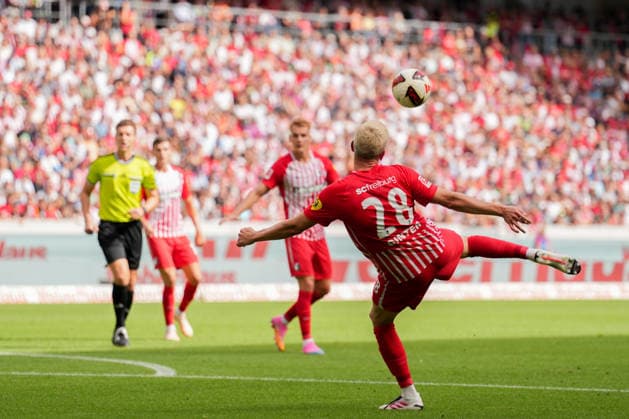 1. Bundesliga: SC Freiburg vs SV Werder Bremen, 30.08.2026 Matthias Ginter (SC Freiburg, 28) mit einem Volleyversuch 1. Bundesliga: SC Freiburg vs SV Werder Bremen, Europa-Park-Stadion, 30.08.2026 DFB DFL REGULATIONS PROHIBIT ANY USE OF PHOTOGRAPHS AS IMAGE SEQUENCES AND OR QUASI-VIDEO. *** 1 Bundesliga: SC Freiburg vs. SV Werder Bremen, August 30, 2026; Matthias Ginter (SC Freiburg), 28, attempts a volley; 1 Bundesliga: SC Freiburg vs. SV Werder Bremen, Europa-Park Stadium, August 30, 2026 DFB and DFL regulations prohibit any use of photographs as image sequences and or quasi-video. Copyright: xBEAUTIFULxSPORTS Boscox