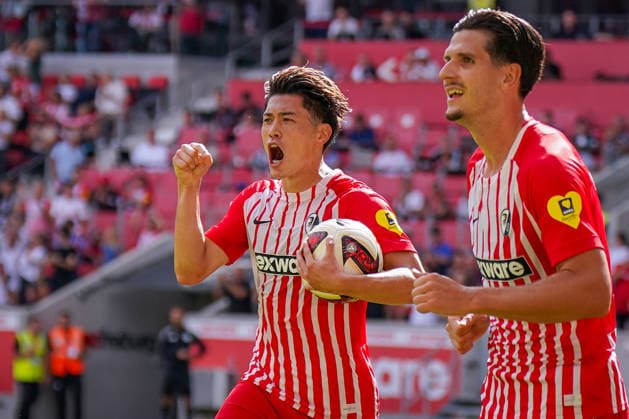 Deutschland: Fussball Bundesliga Saison 2026 - 2027, 1. Spieltag - SC Freiburg vs Werder Bremen - Europa Park Stadion (Freiburg): Tor und Torjubel zum 1:0 durch Yuito Suzuki (SC Freiburg, 14) Freude, Emotionen, Jubel, Mimik, Gesichtsausdruck, Emotion *** Germany Soccer Bundesliga 2026–2027 Season, Matchday 1: SC Freiburg vs. Werder Bremen at Europa-Park Stadium in Freiburg. Goal and celebration following the 1–0 goal by Yuito Suzuki of SC Freiburg, 14: Joy, emotions, celebration, facial expressions, emotion Copyright: xJOERANxSTEINSIEKx