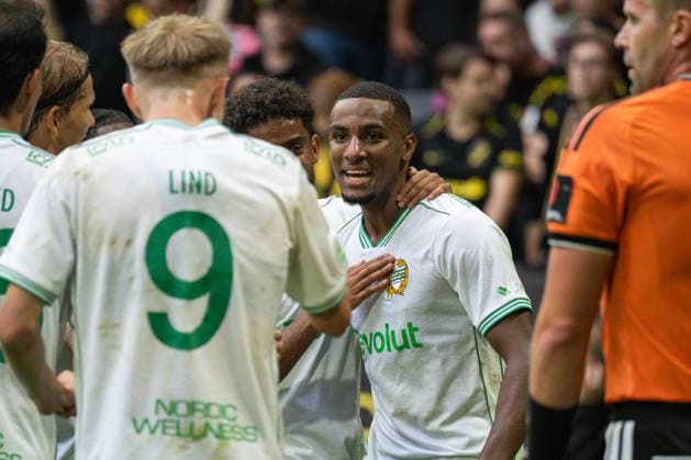 STOCKHOLM 26-08-30 Hammarbys Paulos Abraham jublar efter sitt mal till 2:1 under söndagens match i Allsvenskan mellan AIK och Hammarby IF pa Strawberry-Arena i Stockholm. Foto Harald Weidinger TT kod 11741