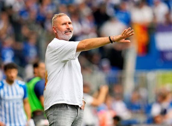 Tim Walter (Holstein Kiel, Cheftrainer) gestikuliert. GER, 1. FC Magdeburg vs Holstein Kiel, 2. Bundesliga, 3. Spieltag, Saison 2026-27, Avnet Arena, Magdeburg, 30.08.2026 DFL REGULATIONS PROHIBIT ANY USE OF PHOTOGRAPHS AS IMAGE SEQUENCES AND OR QUASI-VIDEO GER, 1. FC Magdeburg vs Holstein Kiel, 2. Bundesliga, 3. Spieltag, Saison 2026-27, 30.08.2026 Magdeburg *** Tim Walter, head coach of Holstein Kiel, gestures. GER, 1. FC Magdeburg vs. Holstein Kiel, 2. Bundesliga, Matchday 3, 2026–27 season, Avnet Arena, Magdeburg, August 30, 2026. DFL regulations prohibit any use of photographs as image sequences and or quasi-video. GER, 1 FC Magdeburg vs. Holstein Kiel, 2. Bundesliga, Matchday 3, 2026–27 season, August 30, 2026, Magdeburg Copyright: xEibner-Pressefoto ScottxColemanx EP_SCN