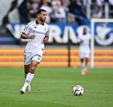 Paris FC v Nice - French Ligue 1 PARIS, FRANCE - AUGUST 30: Mohamed Abdelmonem of Nice in action during the French L1 football match between Paris FC and OGC Nice at Stade Jean-Bouin in Paris, France on August 30, 2026. Mustafa Yalcin Anadolu Paris France. Editorial use only. Please get in touch for any other usage.  Copyright: x2026xAnadoluxMustafaxYalcinx