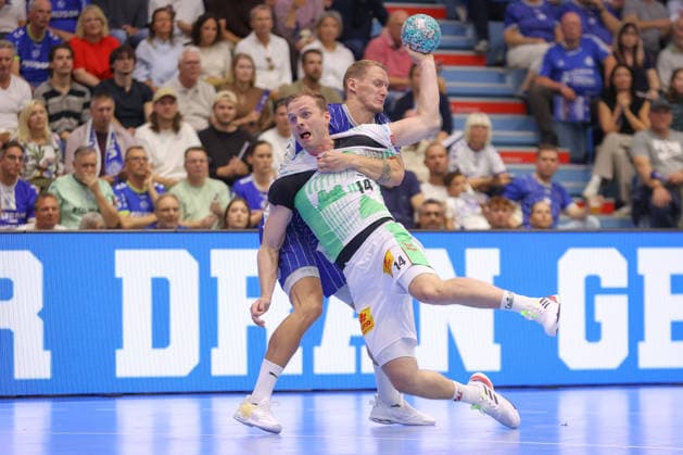 30.08.2026, xtgx, Handball Opel HBL, VfL Gummersbach - SC Magdeburg emspor, v.l. Omar Ingi Magnusson (Magdeburg, 14) wirft Tor, Torschuetze, erzielt Tor, Treffer, scores the goal Gummersbach