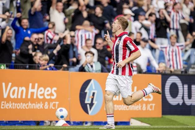 TILBURG - Devin Haen of Willem II celebrates scoring the 2-2 during the Dutch Eredivisie match between Willem II and SC Heerenveen at the Koning Willem II Stadion on August 30, 2026, in Tilburg, the Netherlands. MORITZ MUELLER ANP 2026 27 Eredivisie xVIxANPxSportx xxANPxIVx 566601553 originalFilename: 566601553.jpg