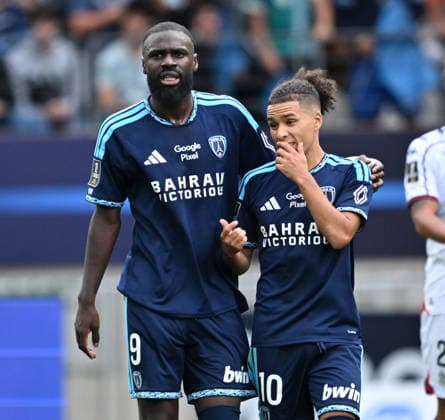 Paris FC v Nice - French Ligue 1 PARIS, FRANCE - AUGUST 30: Ilan Kebbal (R) and Lassine Sinayoko (L) of Paris FC celebrate after a score during the French L1 football match between Paris FC and OGC Nice at Stade Jean-Bouin in Paris, France on August 30, 2026. Mustafa Yalcin Anadolu Paris France. Editorial use only. Please get in touch for any other usage.  Copyright: x2026xAnadoluxMustafaxYalcinx