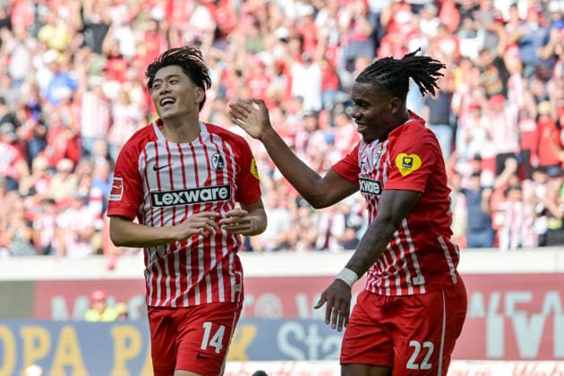 Jubel zum Tor zum 3:0 durch Yuito Suzuki (SC Freiburg, 14) mit Cyriaque Irie (SC Freiburg, 22) GER, SC Freiburg vs Werder Bremen, Fussball, Bundesliga, 1. Spieltag, Saison 2026 2027, 30.08.2026 DFL DFB REGULATIONS PROHIBIT ANY USE OF PHOTOGRAPHS AS IMAGE SEQUENCES AND OR QUASI-VIDEO GER, SC Freiburg vs Werder Bremen, Fussball, Bundesliga, 1. Spieltag, Saison 2026 2027, 30.08.2026 Freiburg *** Celebration of the 3-0 goal by Yuito Suzuki (SC Freiburg, 14) with Cyriaque Irie (SC Freiburg, 22), GER, SC Freiburg vs. Werder Bremen, Soccer, Bundesliga, Matchday 1, 2026–2027 Season, August 30, 2026 DFL DFB regulations prohibit any use of photographs as image sequences and or quasi-video GER, SC Freiburg vs. Werder Bremen, soccer, Bundesliga, Matchday 1, 2026–2027 season, August 30, 2026, Freiburg Copyright: xEibner-Pressefotox EP_THS