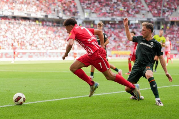 1. Bundesliga: SC Freiburg vs SV Werder Bremen, 30.08.2026 Zweikampf zwischen Senne Lynen (SV Werder Bremen, 14) und Derry Scherhant (SC Freiburg, 7) 1. Bundesliga: SC Freiburg vs SV Werder Bremen, Europa-Park-Stadion, 30.08.2026 DFB DFL REGULATIONS PROHIBIT ANY USE OF PHOTOGRAPHS AS IMAGE SEQUENCES AND OR QUASI-VIDEO. *** 1 Bundesliga: SC Freiburg vs. SV Werder Bremen, August 30, 2026; Tackle between Senne Lynen (SV Werder Bremen, 14) and Derry Scherhant (SC Freiburg, 7) 1 Bundesliga: SC Freiburg vs. SV Werder Bremen, Europa-Park Stadium, August 30, 2026 DFB and DFL regulations prohibit any use of photographs as image sequences and or quasi-video. Copyright: xBEAUTIFULxSPORTS Boscox
