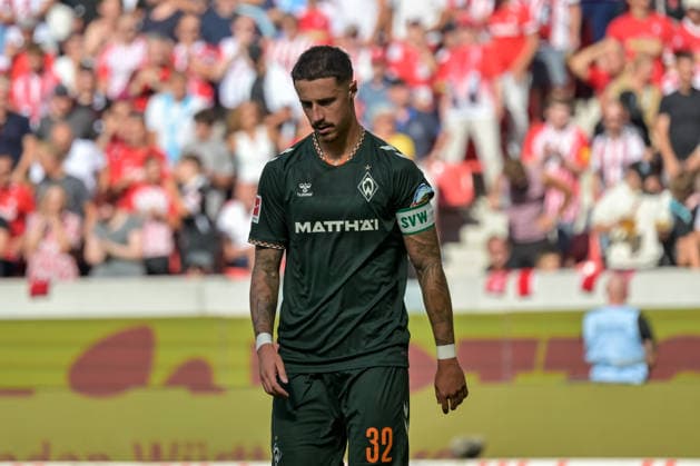 Marco Friedl (SV Werder Bremen, 32) mit neutraler Emotion. GER, SC Freiburg vs Werder Bremen, Fussball, Bundesliga, 1. Spieltag, Saison 2026 2027, 30.08.2026 DFL DFB REGULATIONS PROHIBIT ANY USE OF PHOTOGRAPHS AS IMAGE SEQUENCES AND OR QUASI-VIDEO GER, SC Freiburg vs Werder Bremen, Fussball, Bundesliga, 1. Spieltag, Saison 2026 2027, 30.08.2026 Freiburg *** Marco Friedl, SV Werder Bremen, 32, with a neutral expression (GER), SC Freiburg vs. Werder Bremen, Soccer, Bundesliga, Matchday 1, 2026–2027 season, August 30, 2026 DFL DFB regulations prohibit any use of photographs as image sequences and or quasi-video GER, SC Freiburg vs. Werder Bremen, soccer, Bundesliga, Matchday 1, 2026–2027 season, August 30, 2026, Freiburg Copyright: xEibner-Pressefotox EP_THS