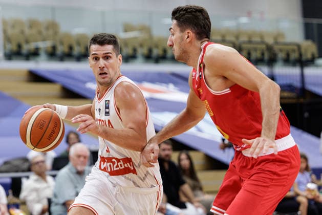 BASKETBALL - FIBA EuroBasket, quali, AUT vs MKD VIENNA,AUSTRIA,30.AUG.26 - BASKETBALL - FIBA EuroBasket 2029 Pre-Qualifier, Austria vs North Macedonia. Image shows Bogic Vujosevic (AUT) and Adem Mekic (MKD).  GEPAxpictures xArminxRauthner