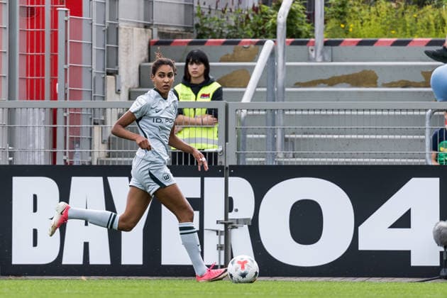 GOOGLE PIXEL Frauen-Bundesliga, Bayer 04 Leverkusen - VfL Wolfsburg; 30.08.2026 Cora Zicai (VfL Wolfsburg, 28) am Ball GOOGLE PIXEL Frauen-Bundesliga, Bayer 04 Leverkusen - VfL Wolfsburg, Leverkusen, Ulrich-Haberland-Stadion am 30.08.2026 DFB REGULATIONS PROHIBIT ANY USE OF PHOTOGRAPHS AS IMAGE SEQUENCES AND OR QUASI-VIDEO. *** GOOGLE PIXEL Women s Bundesliga, Bayer 04 Leverkusen vs. VfL Wolfsburg, August 30, 2026, Cora Zicai (VfL Wolfsburg), No. 28 with the ball, GOOGLE PIXEL Women s Bundesliga, Bayer 04 Leverkusen vs. VfL Wolfsburg, Leverkusen, Ulrich Haberland Stadium on August 30, 2026. DFB regulations prohibit any use of photographs as image sequences and or quasi-video. Copyright: xBEAUTIFULxSPORTS Wunderlx
