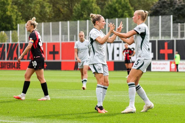 30.08.2026, xgrfx, Fussball Google Pixel Frauen-Bundesliga, Bayer Leverkusen - VfL Wolfsburg v.l. Tor, Ella Peddemors zum 0:1 (VfL Wolfsburg) Leverkusen *** August 30, 2026, xgrfx, Soccer, Google Pixel, Women s Bundesliga, Bayer Leverkusen vs. VfL Wolfsburg, Goal, Ella Peddemors scores to make it 0-1 for VfL Wolfsburg against Leverkusen