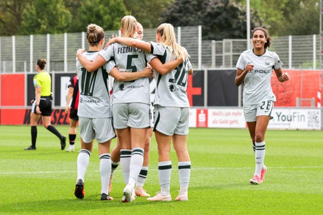 30.08.2026, xgrfx, Fussball Google Pixel Frauen-Bundesliga, Bayer Leverkusen - VfL Wolfsburg v.l. Tor, Ella Peddemors zum 0:1 (VfL Wolfsburg) Leverkusen *** August 30, 2026, xgrfx, Soccer, Google Pixel, Women s Bundesliga, Bayer Leverkusen vs. VfL Wolfsburg, Goal, Ella Peddemors scores to make it 0-1 for VfL Wolfsburg against Leverkusen
