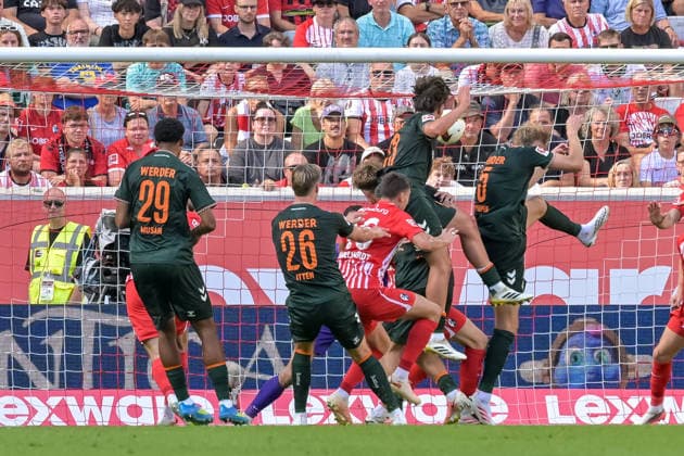 Szene zum Tor zum 4:1 durch Dariusz Stalmach (SV Werder Bremen, 23) GER, SC Freiburg vs Werder Bremen, Fussball, Bundesliga, 1. Spieltag, Saison 2026 2027, 30.08.2026 DFL DFB REGULATIONS PROHIBIT ANY USE OF PHOTOGRAPHS AS IMAGE SEQUENCES AND OR QUASI-VIDEO GER, SC Freiburg vs Werder Bremen, Fussball, Bundesliga, 1. Spieltag, Saison 2026 2027, 30.08.2026 Freiburg *** Scene of the goal making it 4–1 by Dariusz Stalmach (SV Werder Bremen, No. 23, GER), SC Freiburg vs. Werder Bremen, Soccer, Bundesliga, Matchday 1, 2026–2027 Season, August 30, 2026 DFL and DFB regulations prohibit any use of photographs as image sequences and or quasi-video, GER, SC Freiburg vs. Werder Bremen, soccer, Bundesliga, Matchday 1, 2026–2027 Season, August 30, 2026, Freiburg Copyright: xEibner-Pressefotox EP_THS